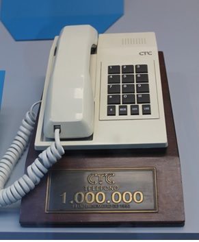 CentralIP - Teléfono número un millón vendido por CTC el 19 de diciembre del año 1990.